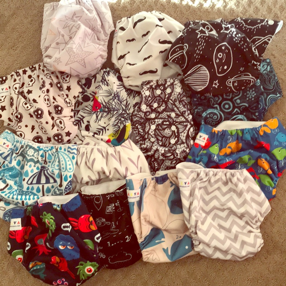 Cloth diaper bundle with accessories!